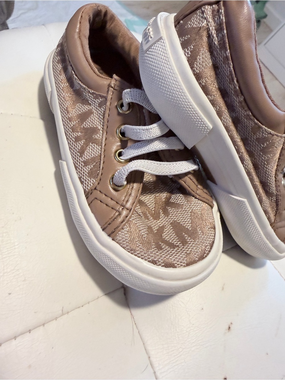 Michael Kors Rose Gold Logo-Print Kids Sneakers